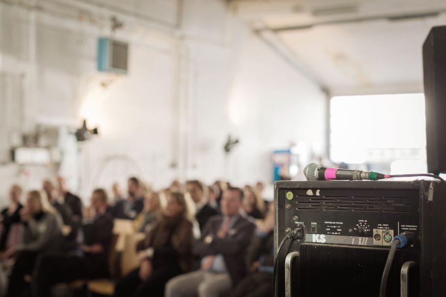 Zuschauerraum, Box, Mikofon