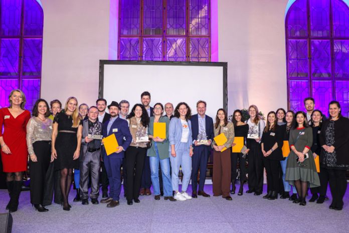 Gruppenbild Münchens ausgezeichnete Unternehmen 2025