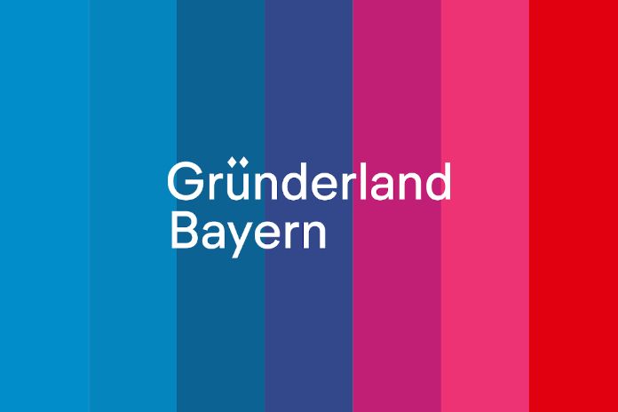 gestreiftes Logo von Gründerland Bayern mit Schriftzug