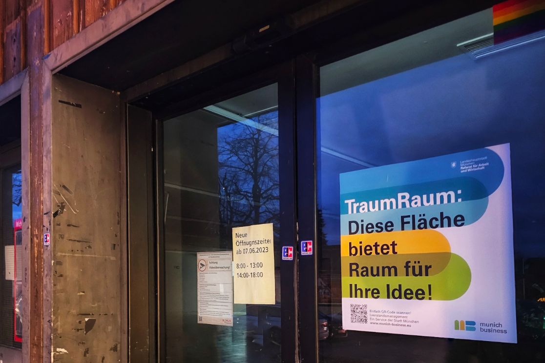 Aufkleber Leerstandsmanagement an einer Ladentür