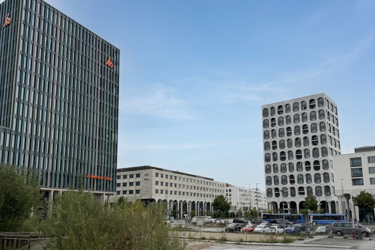 Gebäude in Freiham: Hoffmann-Trapez und ZAM