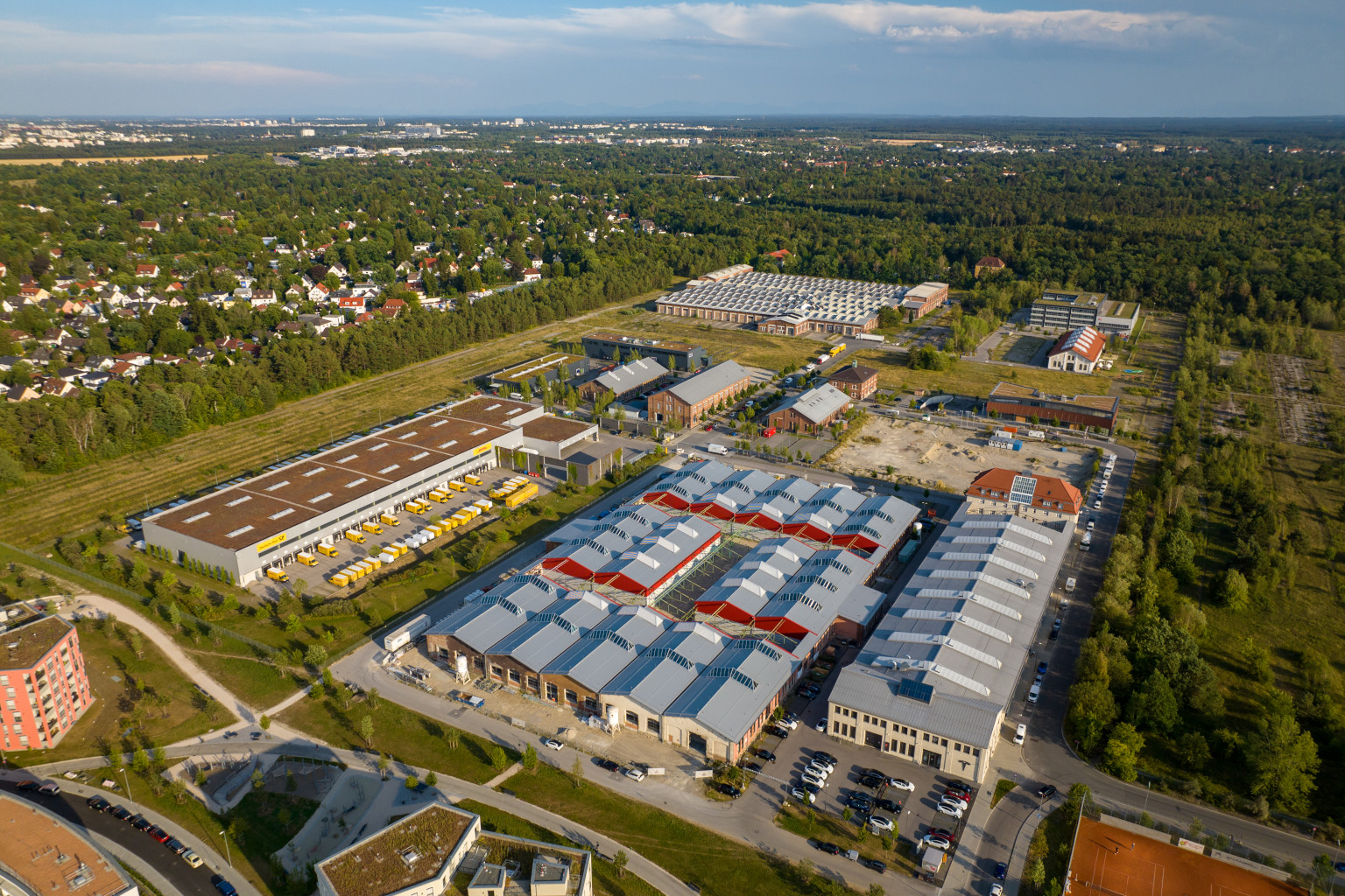 Luftbild Gewerbegebiet Triebwerk