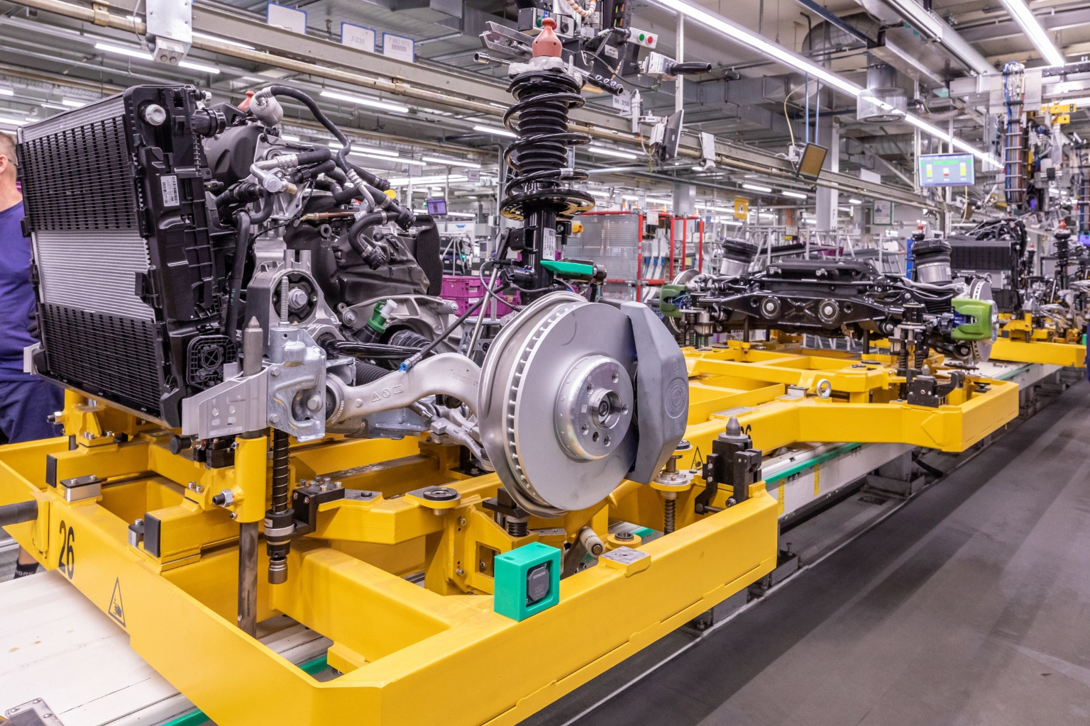 E-Antrieb für BMW i4 in Werkshalle