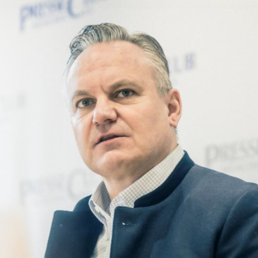 Porträt Wirtschaftsreferent Dr. Christian Scharpf