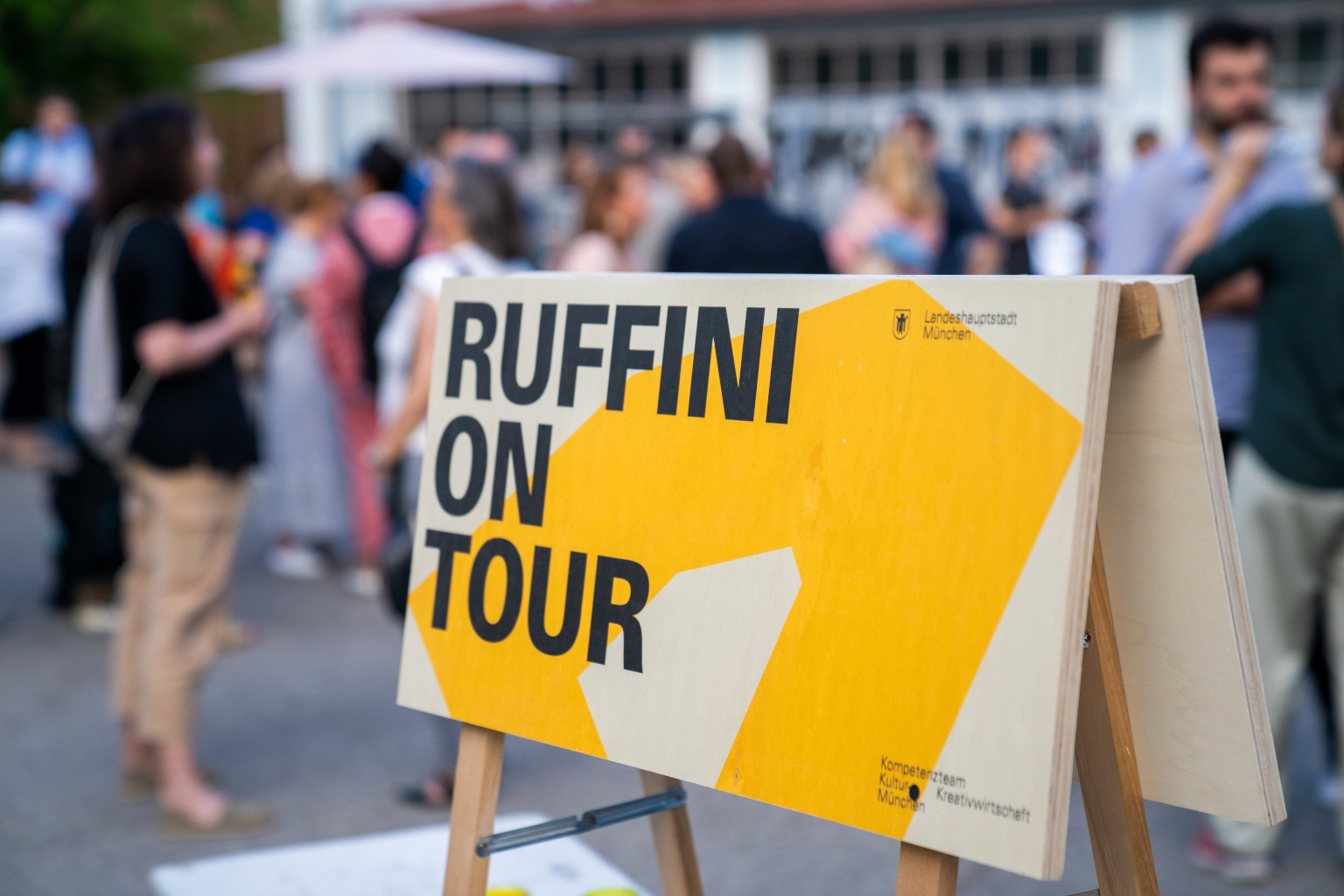 Ruffini on Tour - Aufsteller